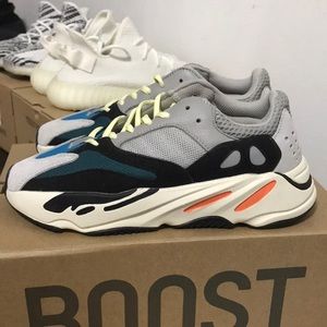 Yeezy Boost 700